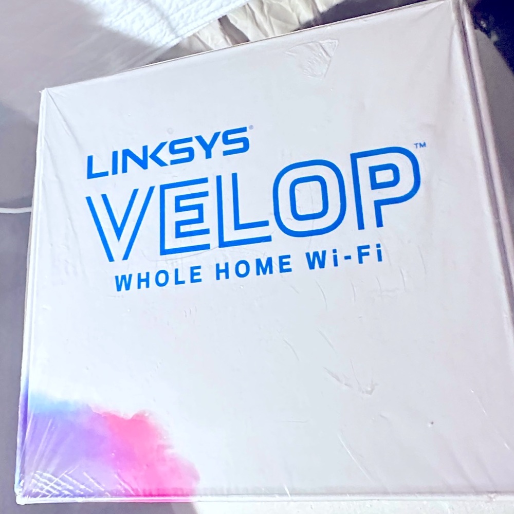 NEW Sealed Linksys Triband AC6600 Intelligent Mesh WIFI Router. cover 6000sf